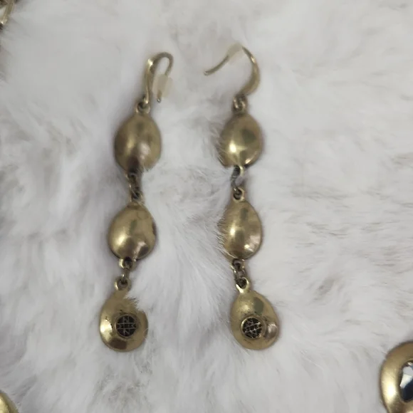 Nicole Miller Iridescent Necklace and Earring Set - Picture 6 of 7